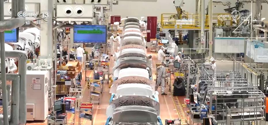 数字化为智能新能源汽车全面赋能 实现高效个性化定制